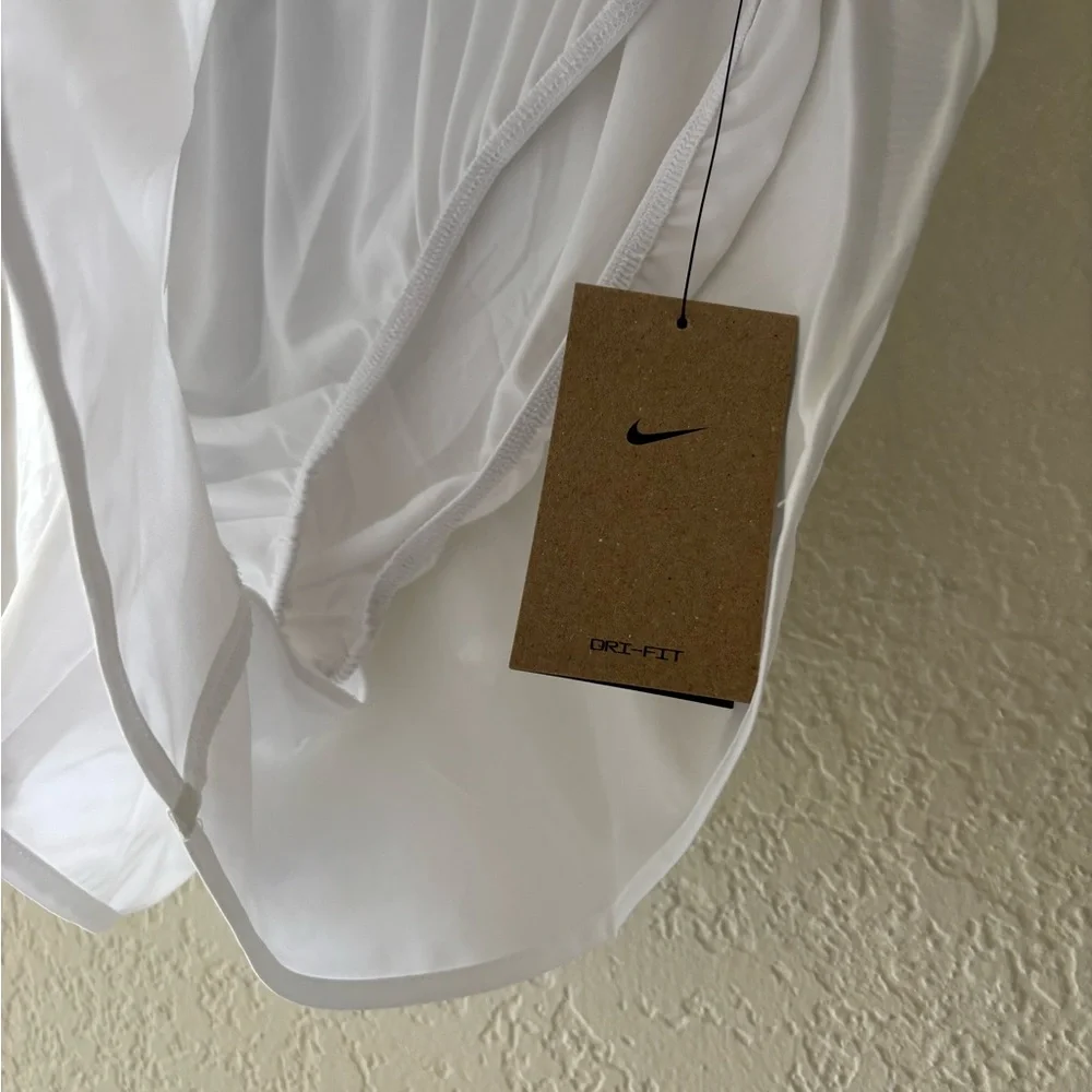 Nike White Athletic Shorts Lightweight Performance - Picture 4 of 6